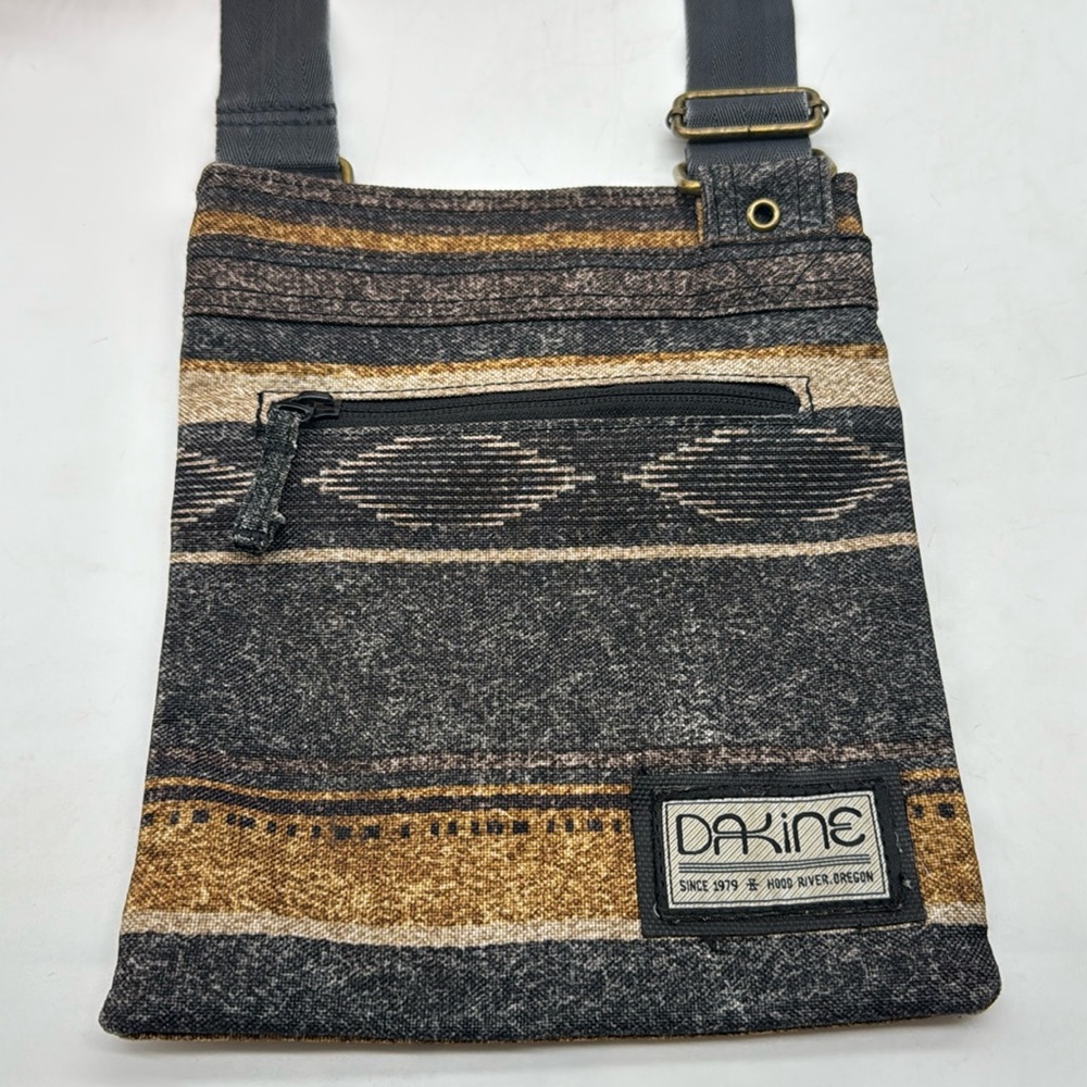Dakine Gray Tan Nylon Crossbody Bag MCB7327C